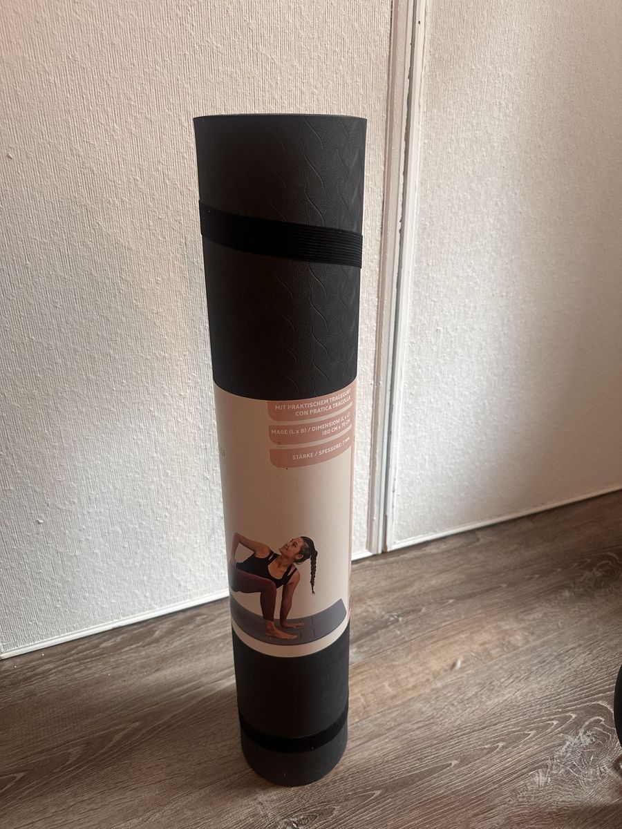Tappetini fitness: Tapis de gym  – Nuovo (secondo la descrizione) da Romont FR venduto da ludoberson