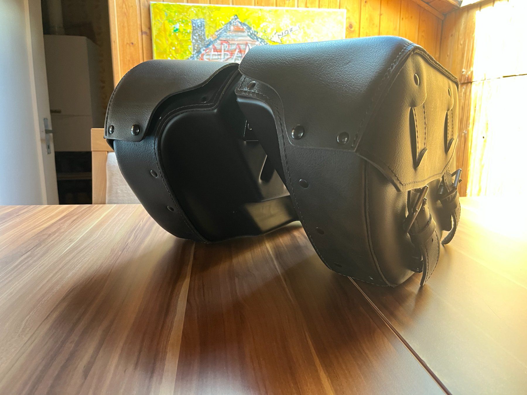 Harley-Davidson Tutti i ricambio per moto: Harley-Davidson Fat Bob 2010 FXDF Dyna Saddlebags Pair – Usato da Montreux venduto da sca_zsy9 3
