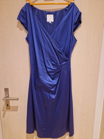 in WEAR Kleid blau violet Satin 40