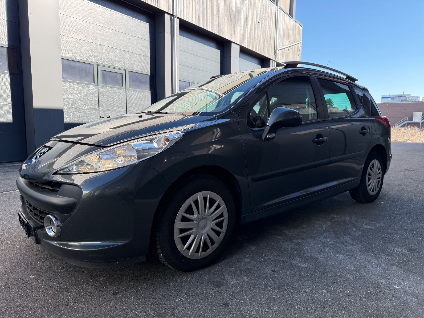 Peugeot Automobili: Peugeot 207 SW  1.6 16V – Usato da Bettlach venduto da Eri-Autos 5