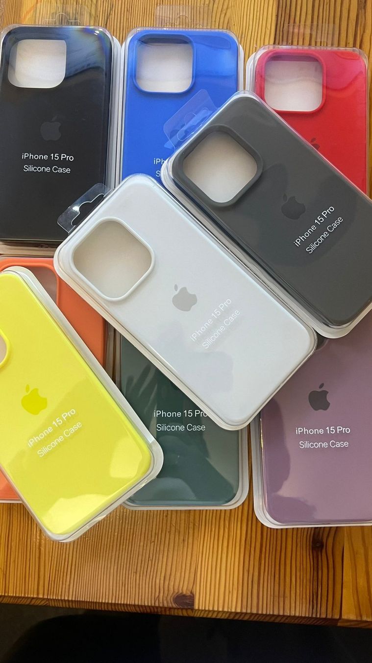 Cover & Protezioni schermo: Coque Apple iPhone 15 Pro \ Apple iPhone 15 Pro Hülle – Nuovo e nell'imballaggio originale da St-Cergue venduto da vpr_7v8g 3