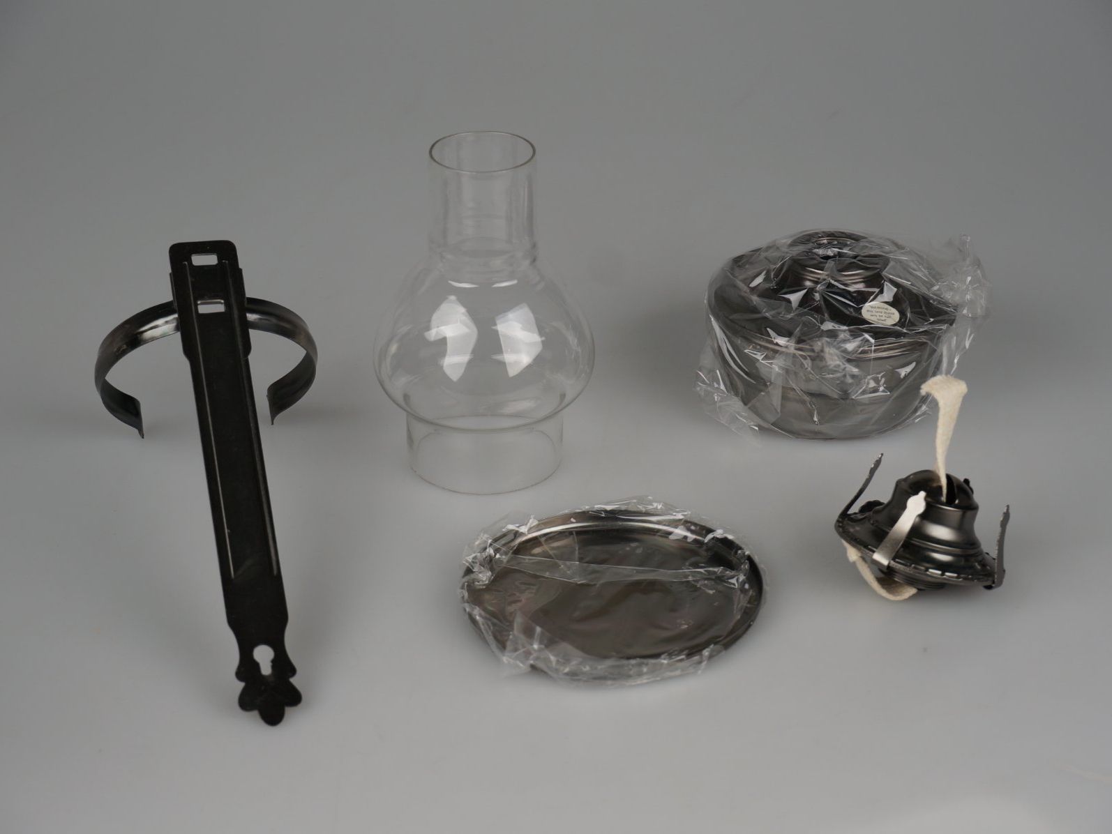 Lampade: Kerosinlampe (Modell: W203P) – Nuovo (secondo la descrizione) da Rüti ZH venduto da Restwert_Rueti_ZH 1