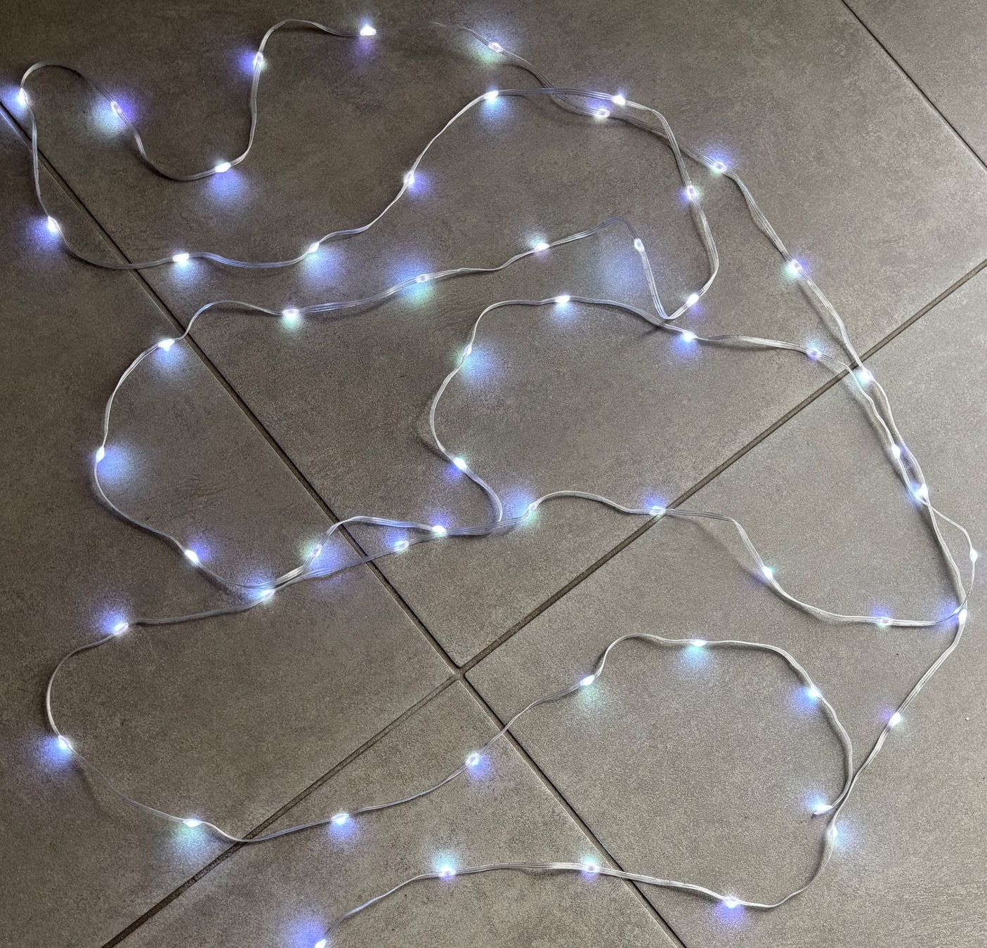 Ghirlande e barre luminose: LED 600 cm multicolore, programmes de couleur et luminosités – Nuovo (secondo la descrizione) da Cudrefin venduto da sdz_trl6 1