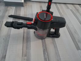 Staubsauger Cleanmaxx kabellos schwarz rot