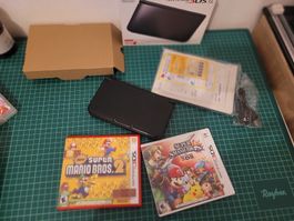 Nintendo 3DS XL Black with 2 Games, great condition!