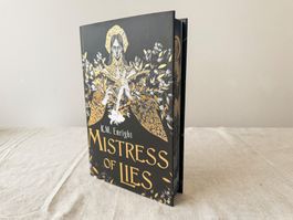 Mistress of Lies - K.M. Enright - Illumicrate - Farbschnitt