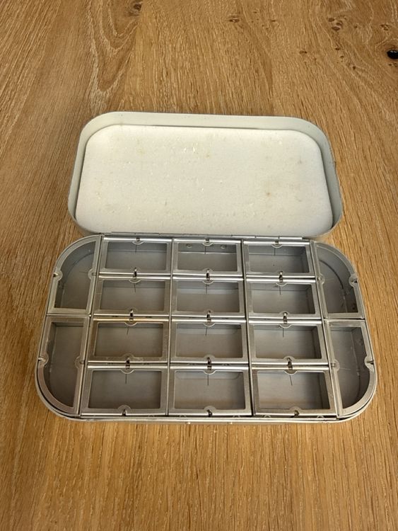 Boîte à Mouches Wheatley Silmalloy + 85 Mouches – Pêche à La Mouche – UK