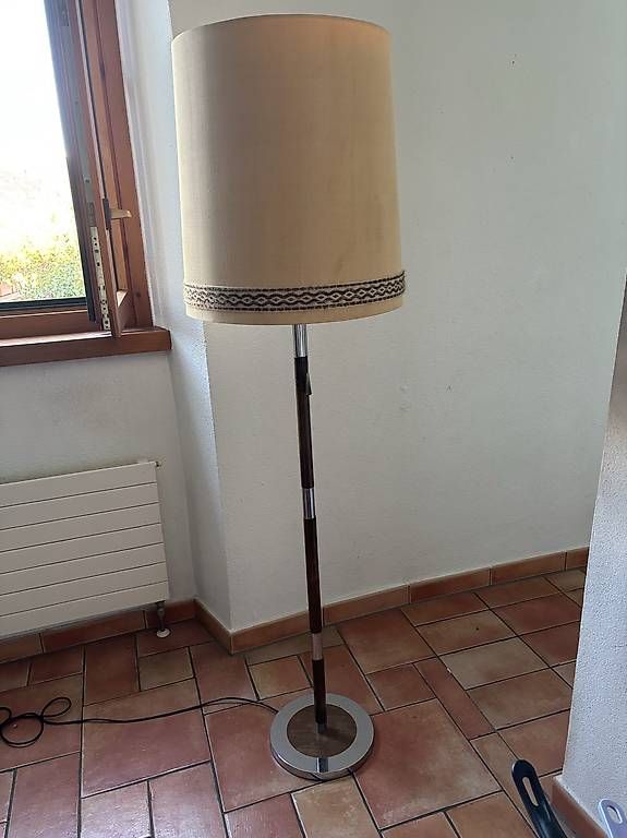 Lampade: Lampada da salotto – Usato da Sala Capriasca venduto da bon_w5tw
