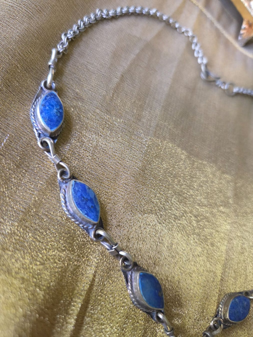 Ketten: Wunderschöne Halskette Collier mit edlem Lapislazuli Design – Gebraucht aus Basel von ivoli 3
