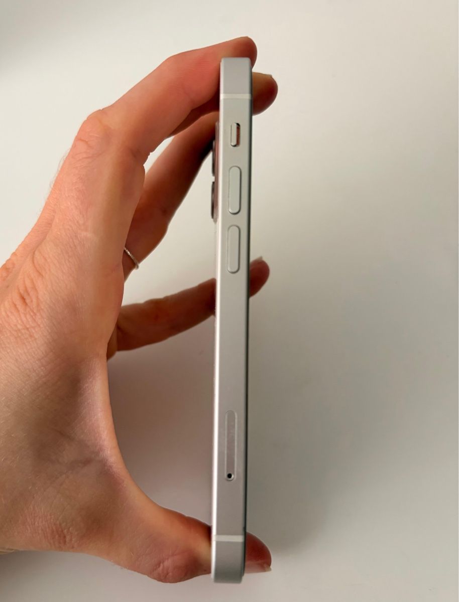 Apple Portables: IPhone 12 mini 64GB – D'occasion à Bern par lucarus1997 2