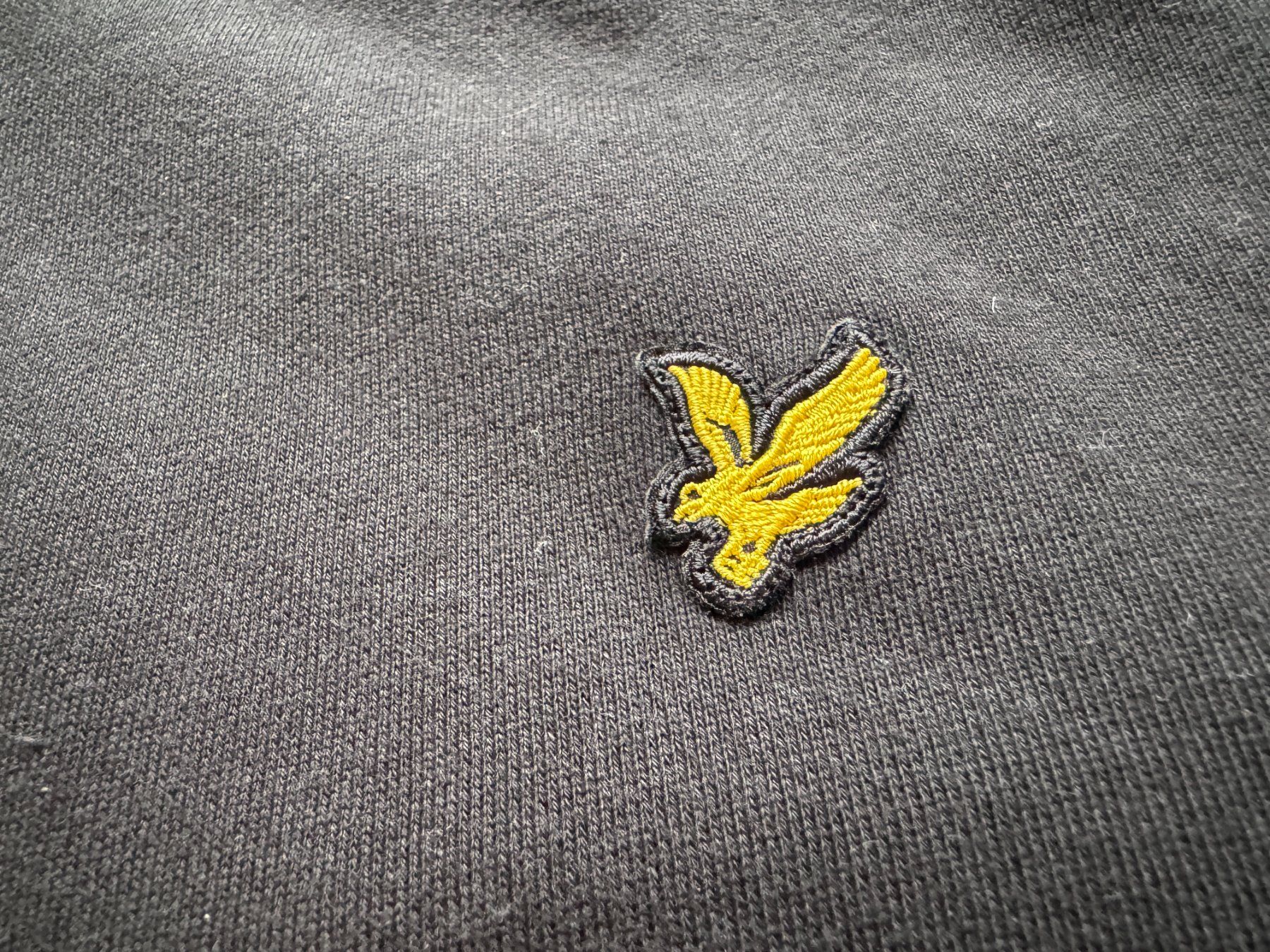 Maglioni & Felpe: Lyle & Scott Kapuzenpullover ¦ Schwarz ¦ Grösse XXL – Usato da Alchenflüh venduto da Vomitiors 2