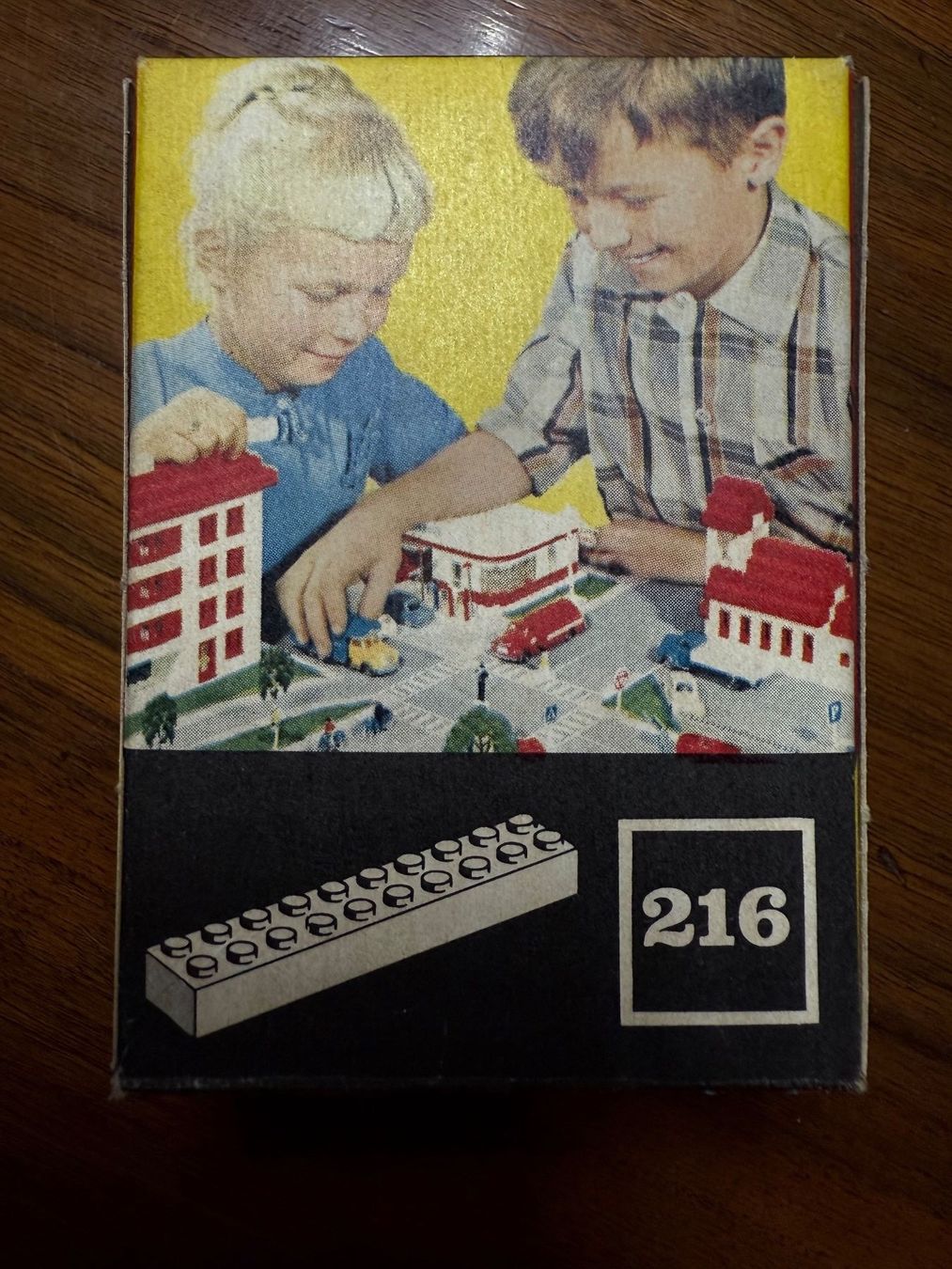 Lego Kit di costruzioni: Lego system 216 nuovo bianco – Usato da Biasca venduto da Blenio71