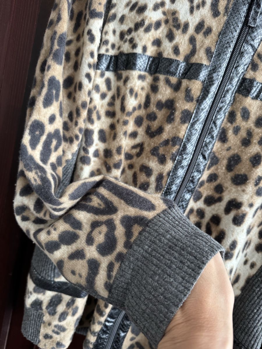 Maglioni & Felpe: Basler Leoparden Print cardigan Pullover Strickjacke – Usato da Obfelden venduto da cesarina10 9