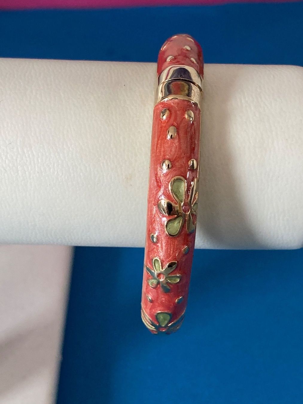 Bracciali & Braccialetti: Emaillierter Armreif FLOWERPOWER – Usato da Laufen venduto da Trendmarket 1