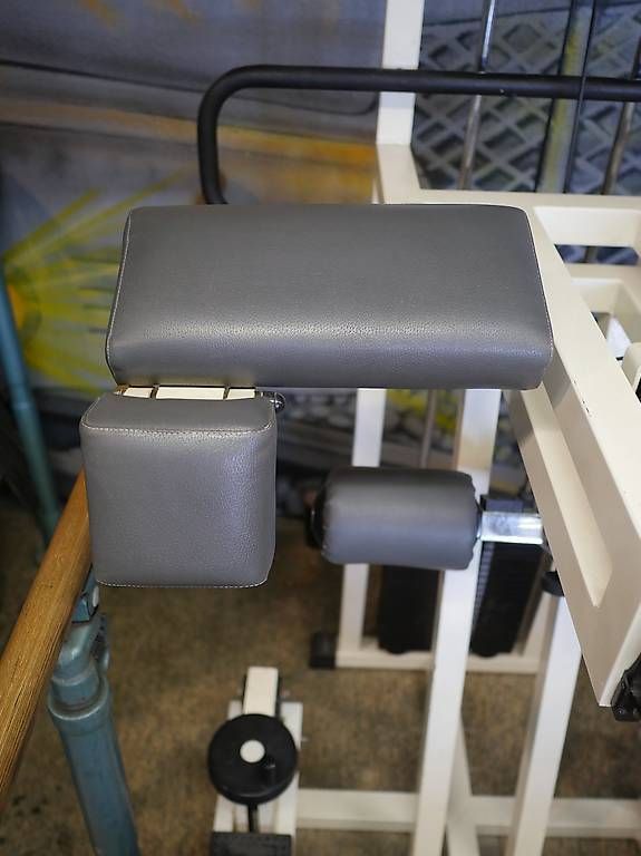 Technogym Hometrainer: Technogym Standinding Glutes / Gesässmuskeltraining – Usato da Arisdorf venduto da G.Friderich 3