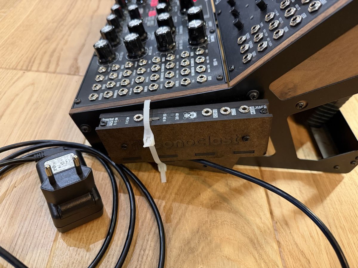 Moog Musikinstrumente: MOOG DFAM Subharmonicon and Sonoclast MAFD – Gebraucht aus Gais von Dwmilo 3