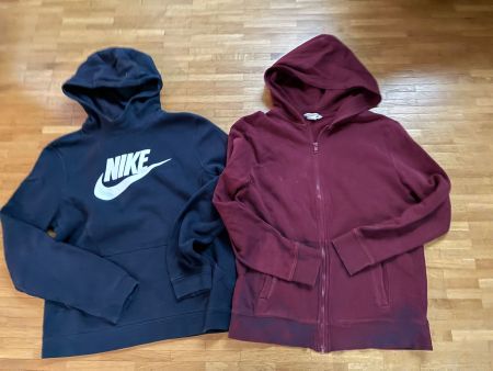 2 x Oberteil NIKe + H&M 164