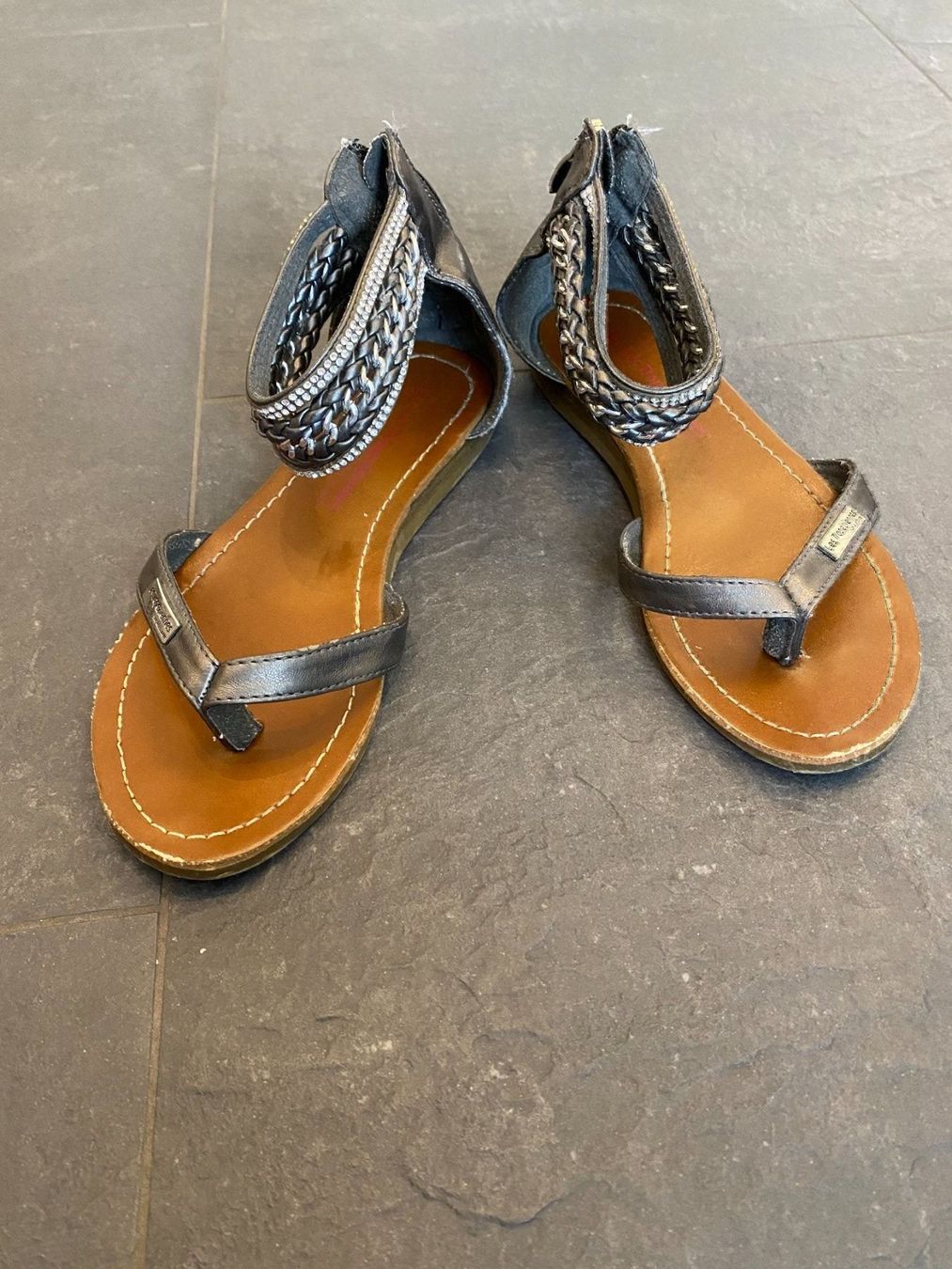 Holzartikel: 3 Stk. Mädchen Schuh-Set Gr. 34 – Gebraucht aus Bonstetten von VCLS 2