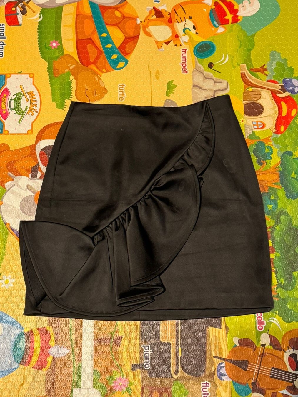 H&M Jupes: Rock – D'occasion à Eschenbach LU par Amato1985
