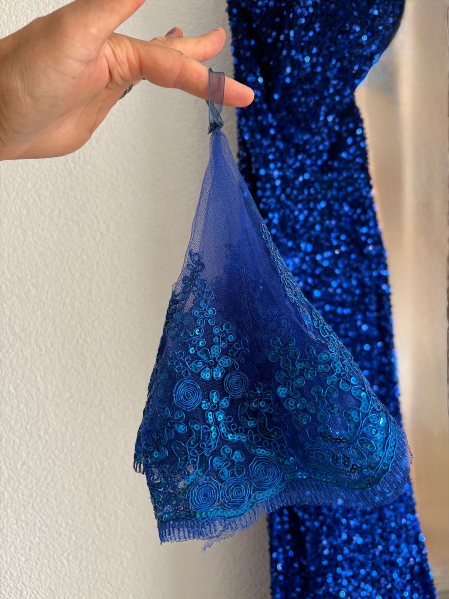 Robes: Robe Taille.S – D'occasion à Delémont par Vendeur_3 6