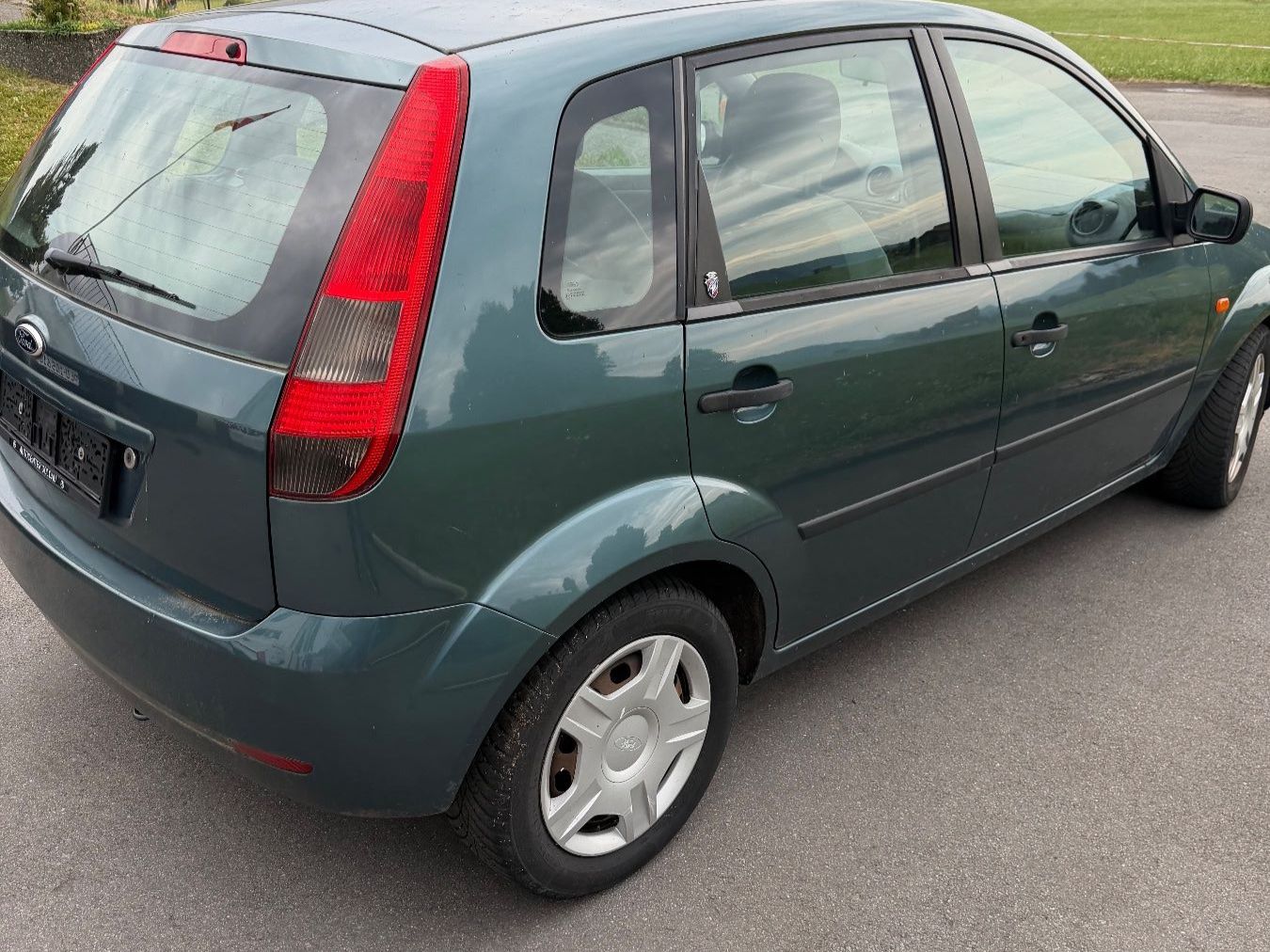 Ford Autos: Ford Fiesta 1.4 16 V – D'occasion à Ebikon par Berku 3