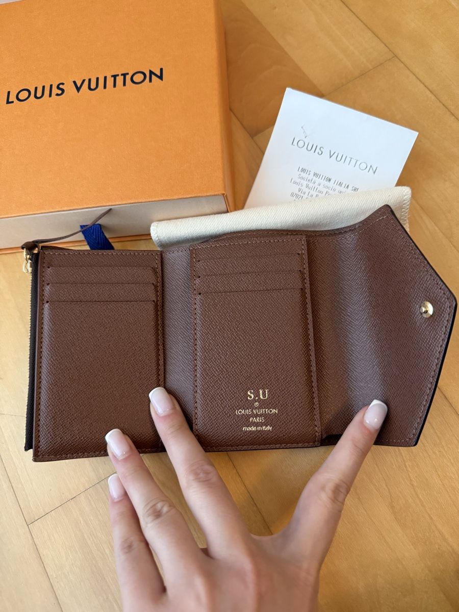 Louis Vuitton Portamonete: Louis Vuitton Victorine Wallet – Nuovo (secondo la descrizione) da Landquart venduto da Fisch0004 3