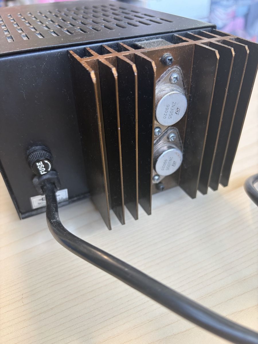 Alimentazione elettrica: ALAN K75 Netzteil 13.8V 6-8A – Usato da Adliswil venduto da Stardust11 2