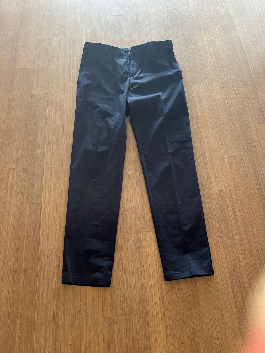 Hugo Boss Pantalons: Boss Slim Fit Anzughose dunkelblau – D'occasion à Baar par Brigittedi 1