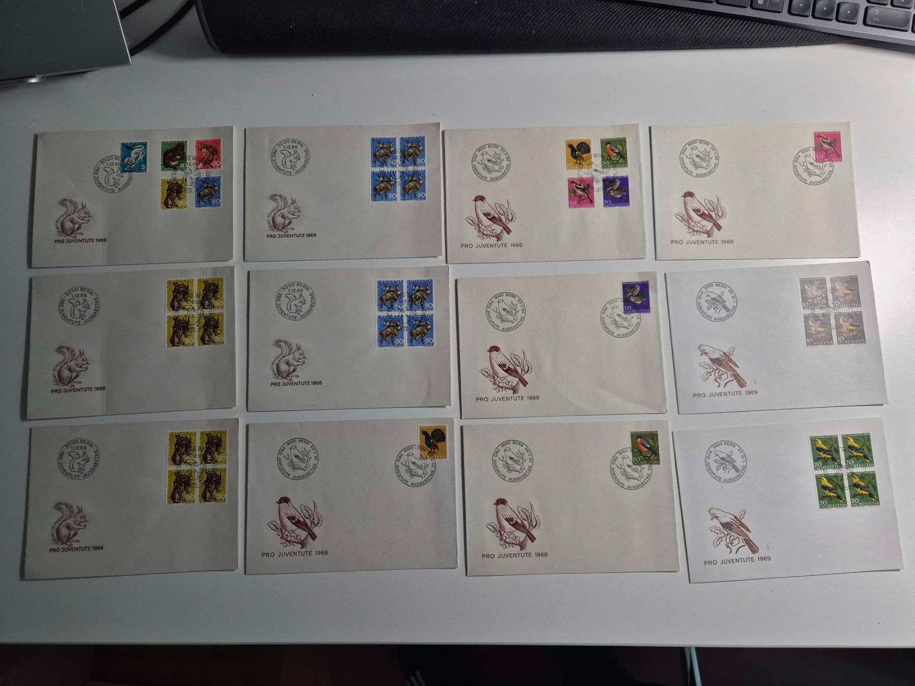 Tutti i francobolli: 35 x PRO JUVENTUTE BRIEFE 1966 - 1973 – Usato da Au ZH venduto da Dr_Socrates 2