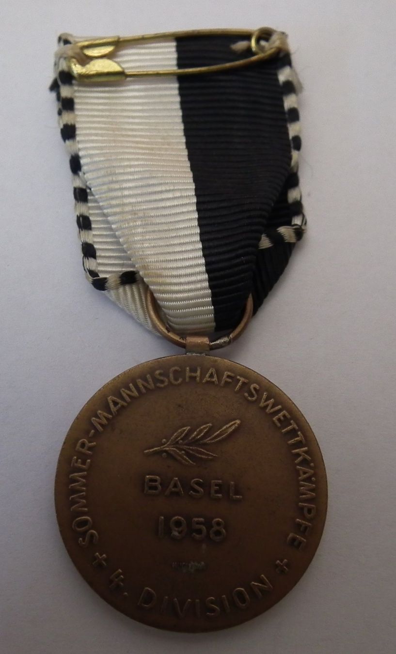Basler Placchette & Badge: 1958 Basel Mannschaftswettkämpfe 4. Division – Usato da Kriens venduto da WULLU99 1