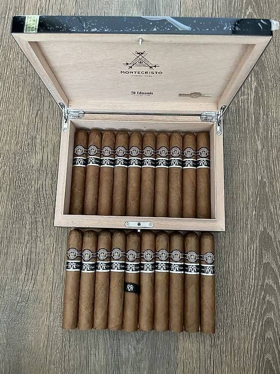 Montecristo Sigari: Montecristo Edmundo Reserva – Nuovo e nell'imballaggio originale da Matzingen venduto da stefano17