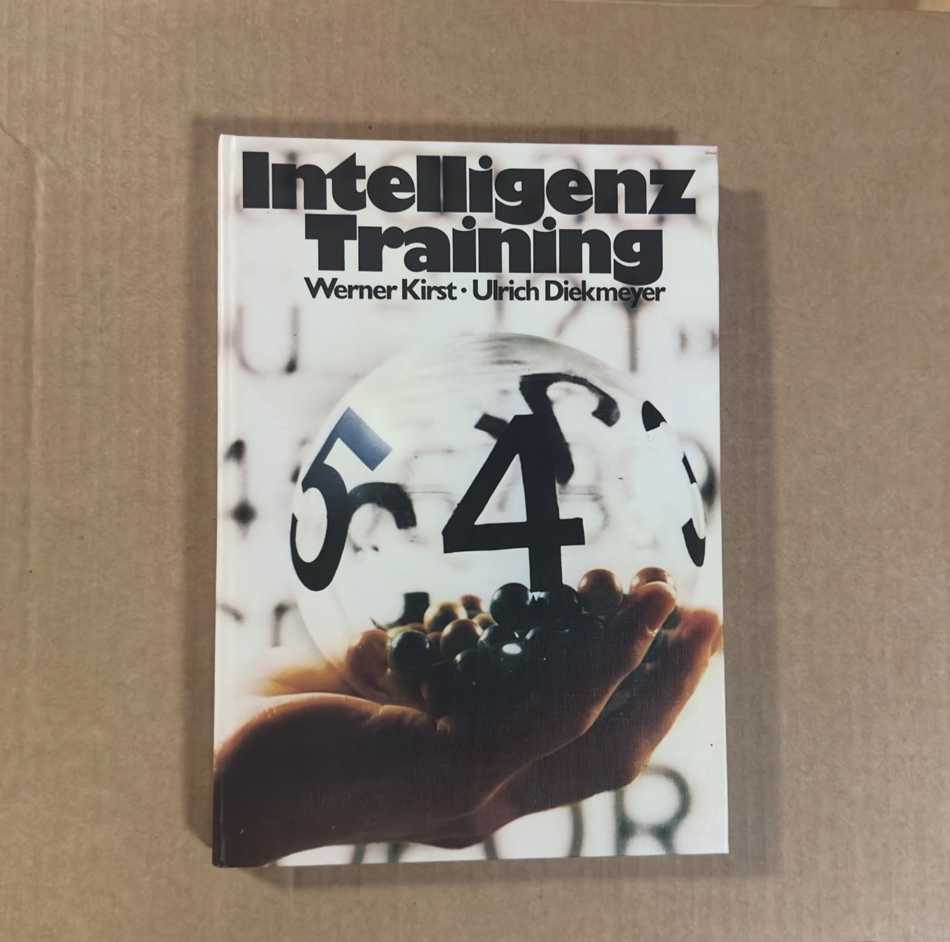 Libri: Intelligenz Training Buch (Gebraucht) – Usato da Schindellegi venduto da SimplyBuy-CH