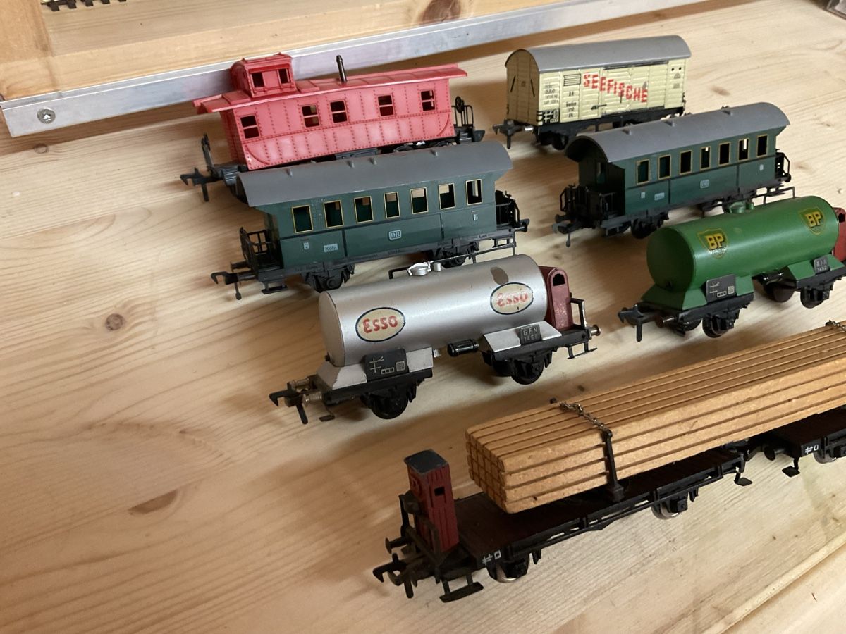 Fleischmann Modelleisenbahnen: 7 x Fleischmann  – Gebraucht aus Wald ZH von Sbbemilio 3