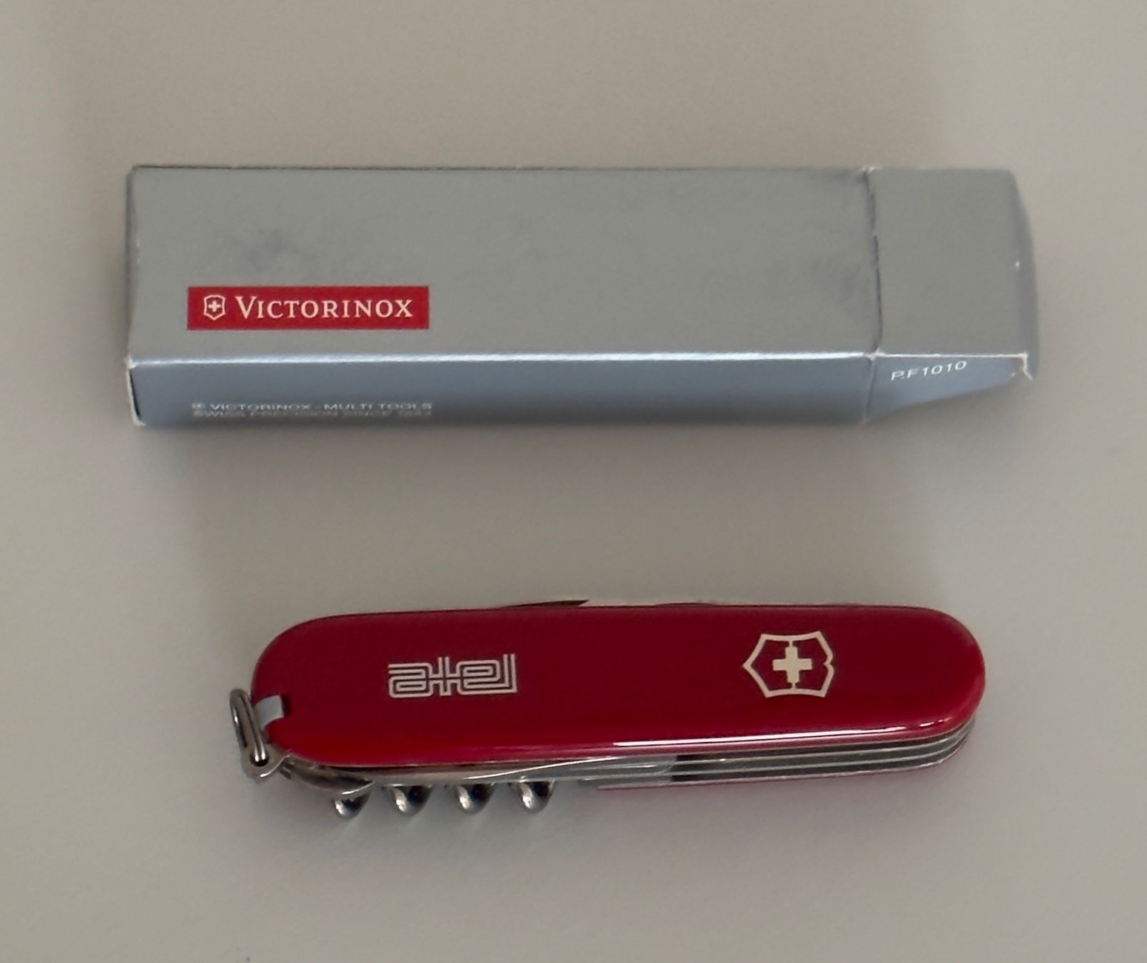 Victorinox Couteaux de poche: VICTORINOX – Neuf (Voir description) à Zürich par JessGar