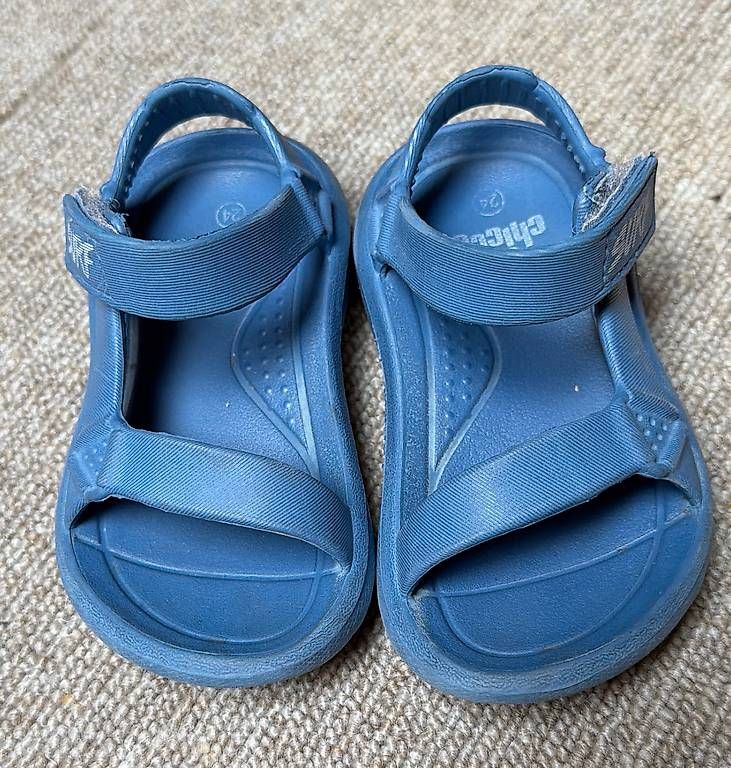 Scarpe per ragazzi: Badesandale Gr. 24 – Usato da Döttingen venduto da pelisa