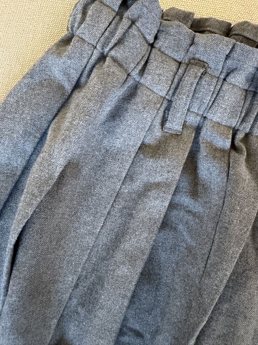 H&M Röcke: Grey Wool Skirt H&M, Size S – Gebraucht aus Zollikon von dea_ct8v 2