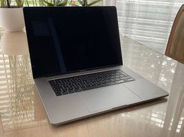 MACBOOK PRO 16 pouces