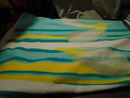 Strandtuch weiss/blau/gelb