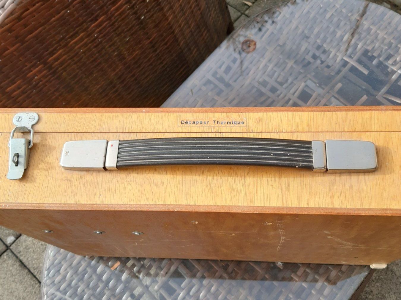 Tutti gli attrezzi: Décapeur thermique - BLACK & DECKER – Usato da St-Imier venduto da Psaturnin 3