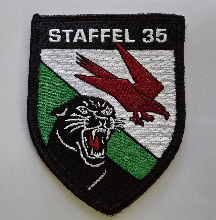 Plaquettes & Badges: Staffel 35 Patch – Neuf avec emballage d'origine à Möriken AG par sacha_69