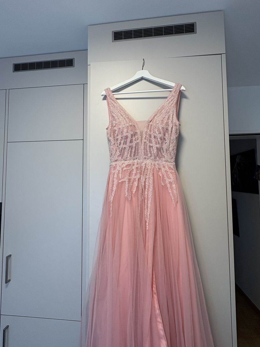 Kleider: Kleid neu  – Neu (gemäss Beschreibung) aus Basel von Merita27