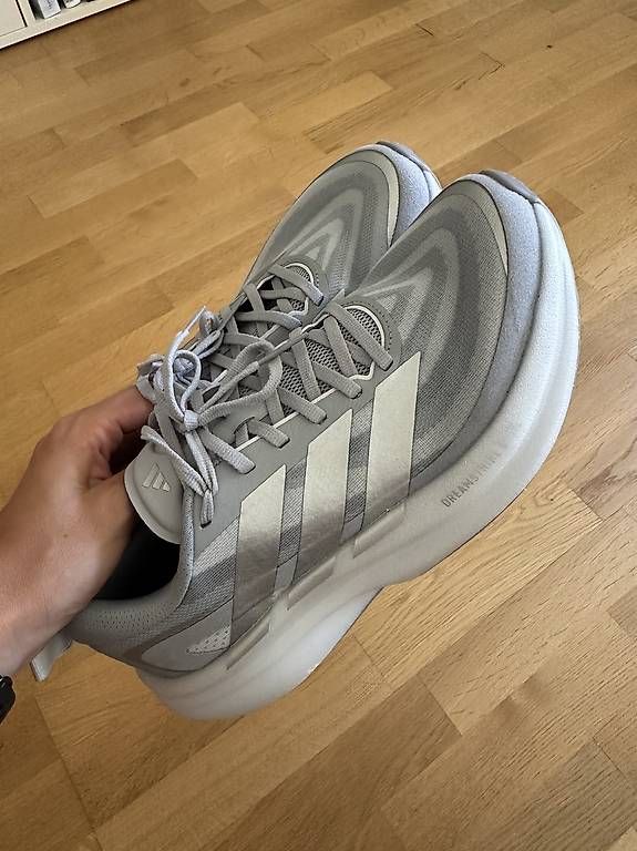 Adidas Herrenschuhe: Adidas Supernova Glow – Gebraucht aus Basel von AnDeg 2