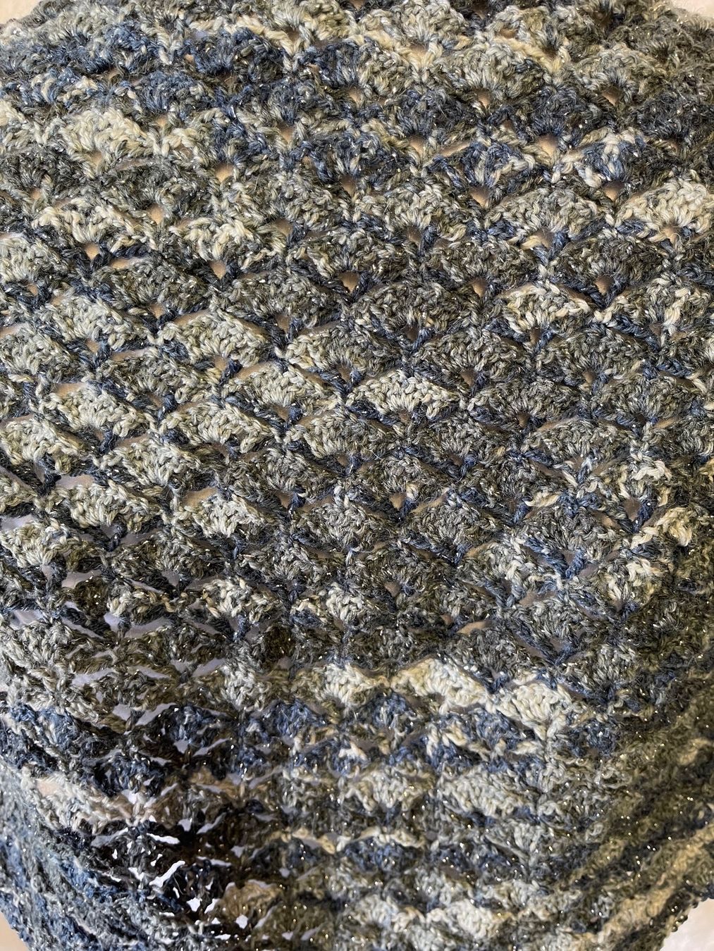 Foulards, Tücher & Schals: Dreieckstuch mit Glitzer – Neu (gemäss Beschreibung) aus Urnäsch von pas_5r9c 2