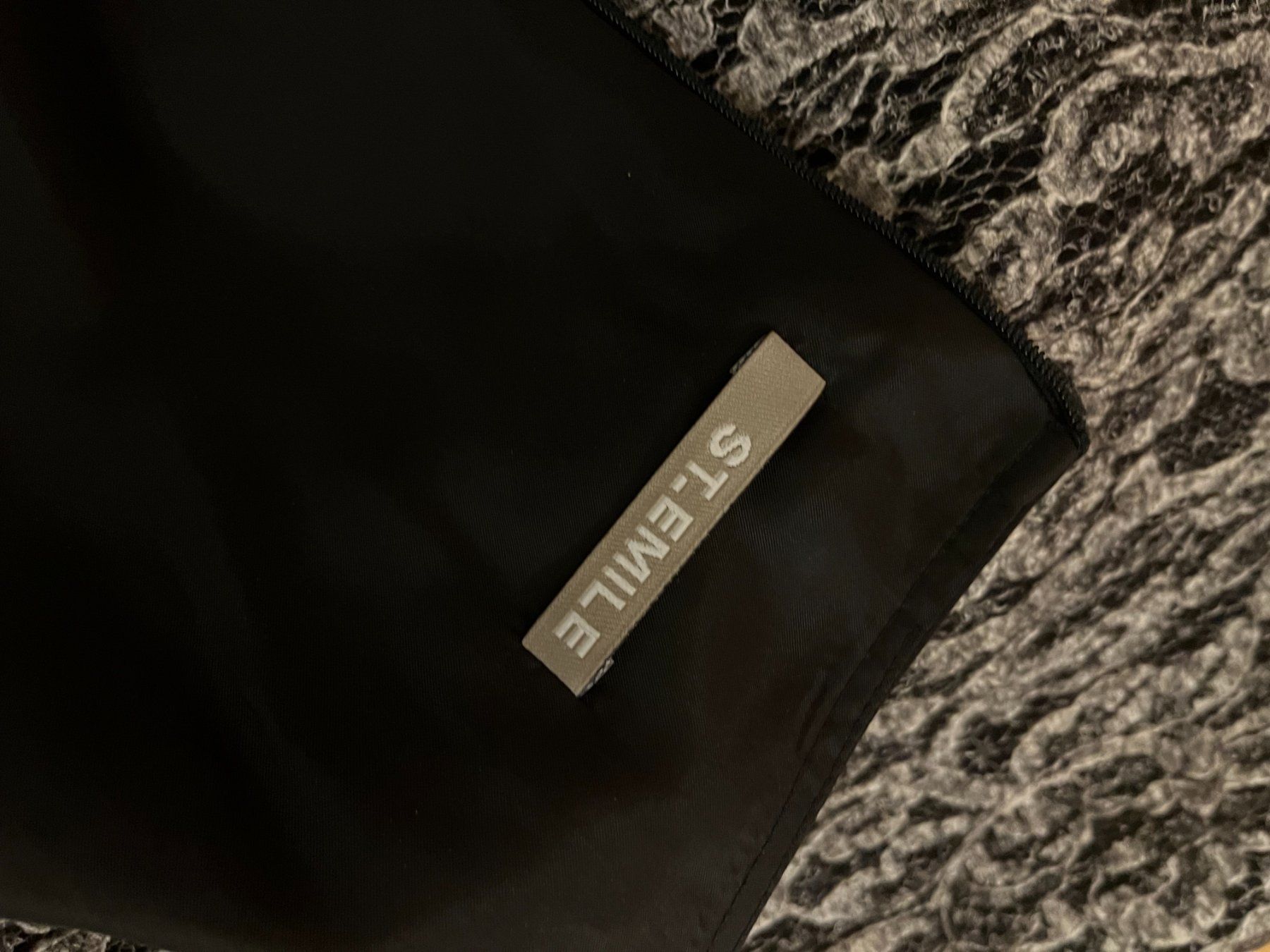 Vestiti: Elegantes Kleid mit Spitze / Wolle / St. Emile – Usato da Maienfeld venduto da 2nd-Hand-Parts 5