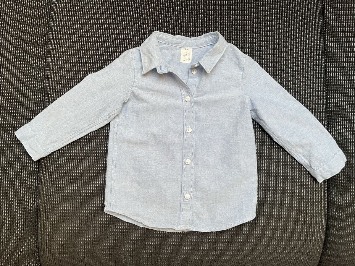H&M Chemises, T-shirts & Polos: Festliches Hemd Grösse 86 – D'occasion à Zuckenriet par ca_ac