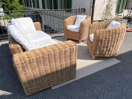 Rattan 3-er Sofa mit formschönen Sessel für Innen und Aussen