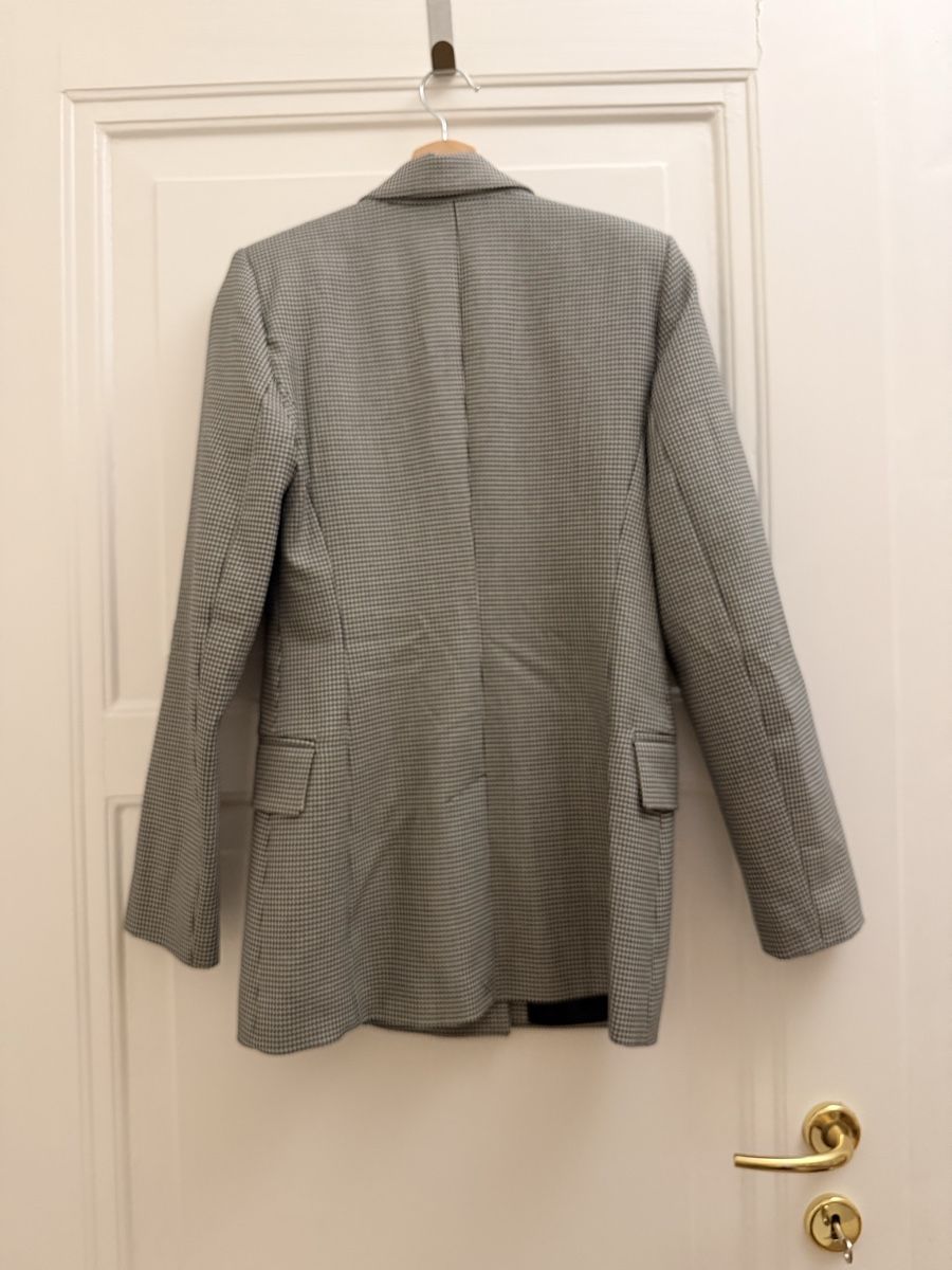 Zara Vestes: Zara Blazer Checkered Double Breasted Size S – D'occasion à Lausanne par bea_z8jl 2