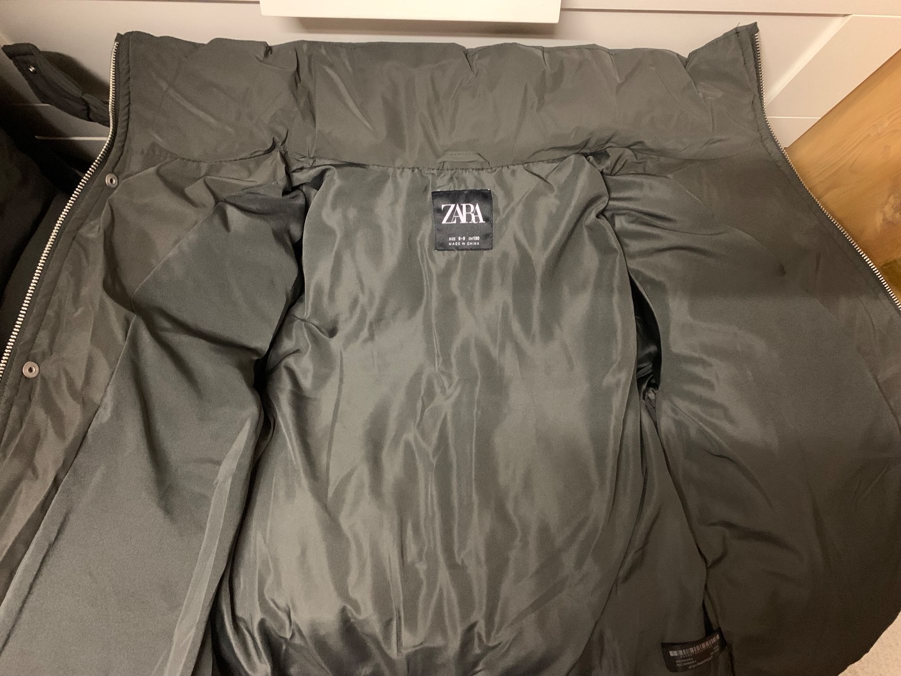 Zara Giacche & Cappotti: Winterjacke Kinder Jungen Gr.130 – Nuovo (secondo la descrizione) da Bülach venduto da engeli92 1
