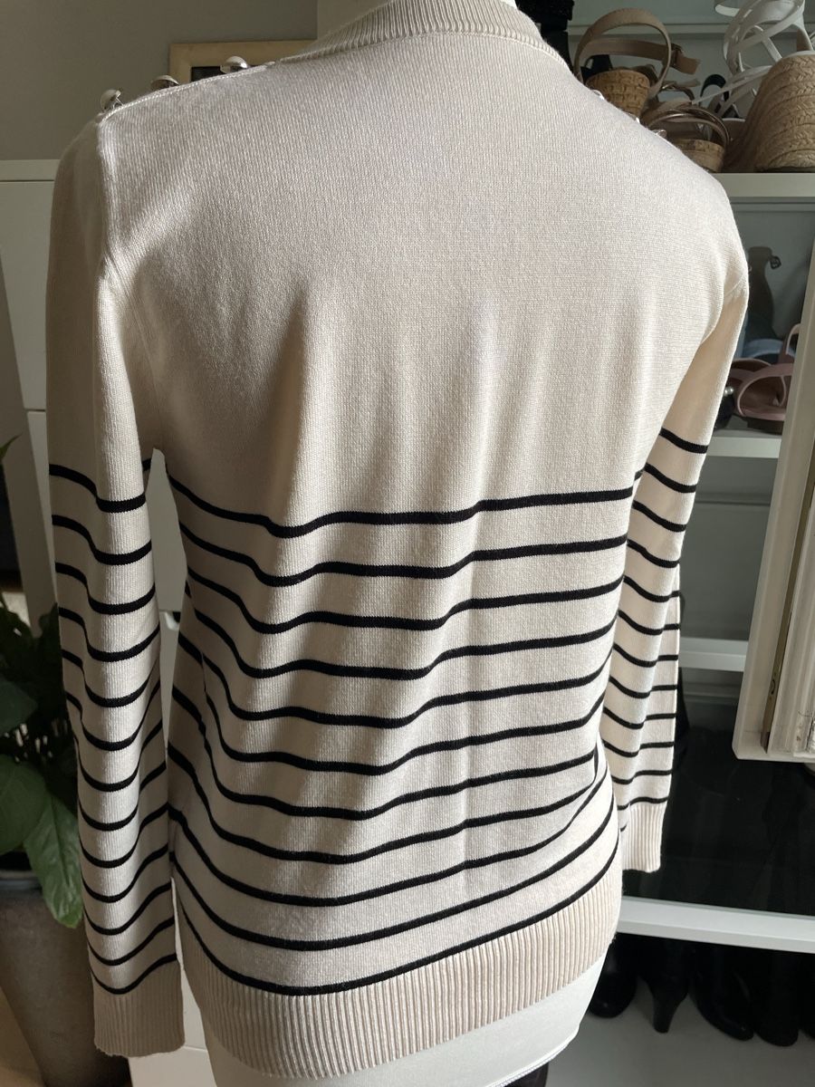 Pullover & Sweatshirts: White sweater with stripes - size 36  Worn just once – Neu (gemäss Beschreibung) aus Fischbach-Göslikon von Vera2109 1