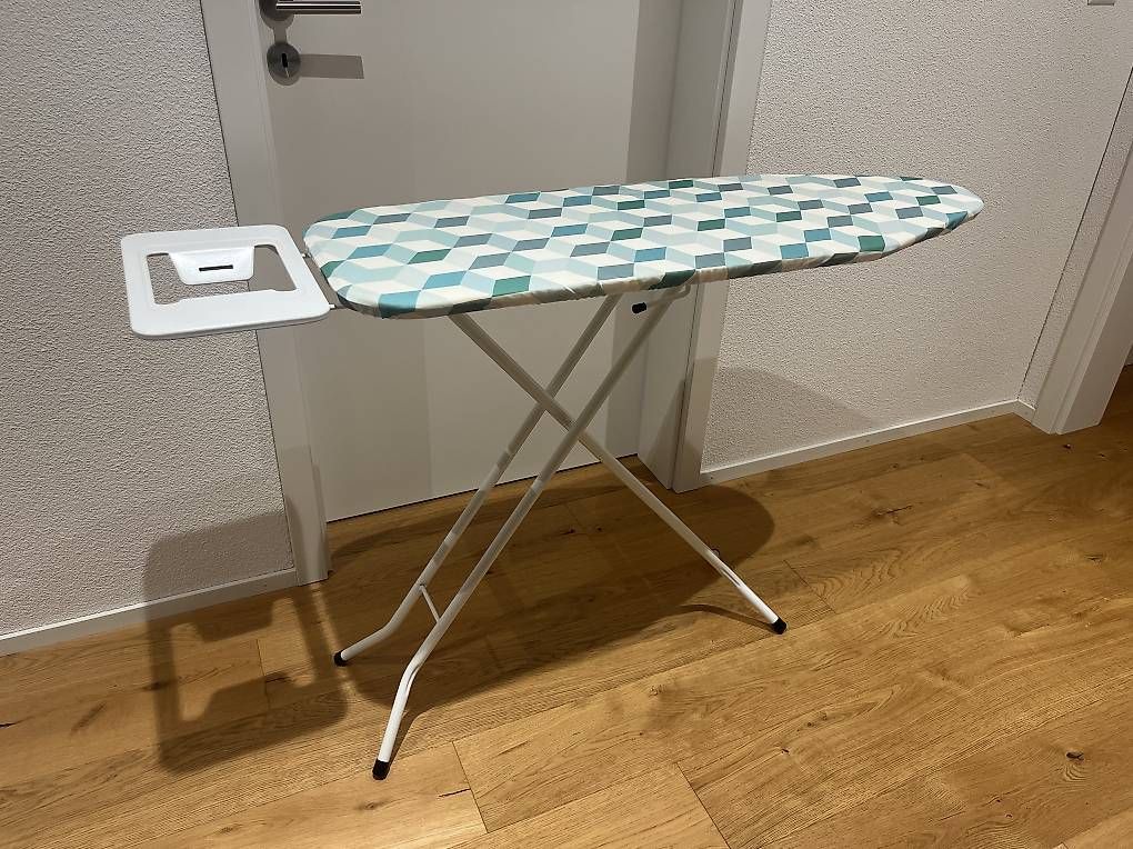 Assi da stiro: Bügelbrett  – Usato da Wängi venduto da cocose